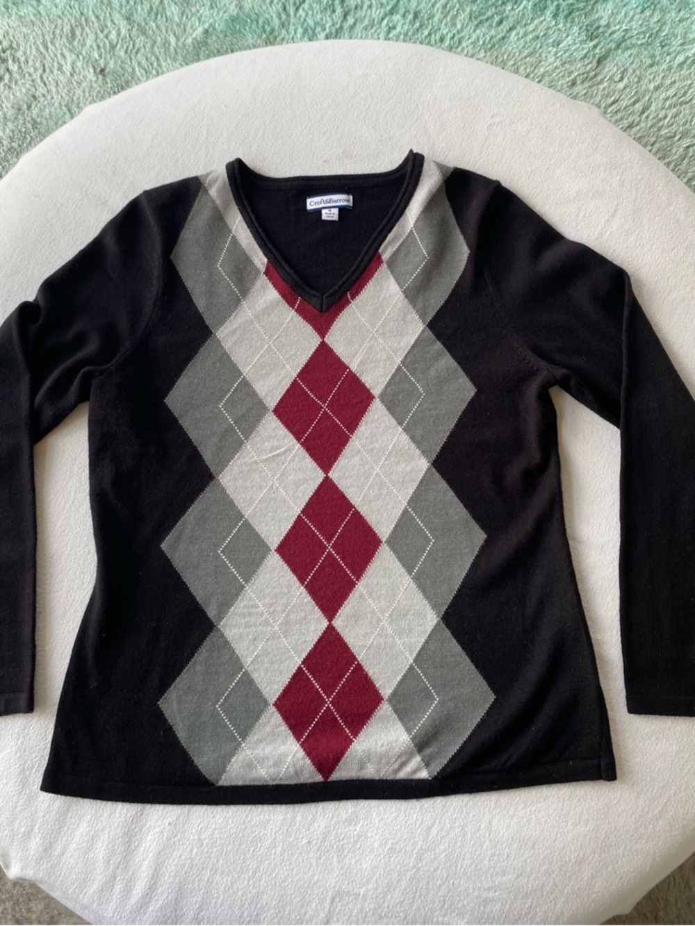 croft & barrow Black V-Neck Argyle Sweater with Red and Gray Diamonds